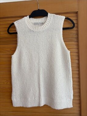 Abercrombie & Fitch Off-White Textured Knit Sleeveless sweater